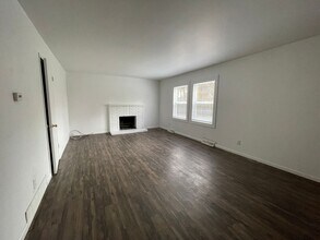 2310-2310 Abbott Ct in Portage, MI - Building Photo - Building Photo