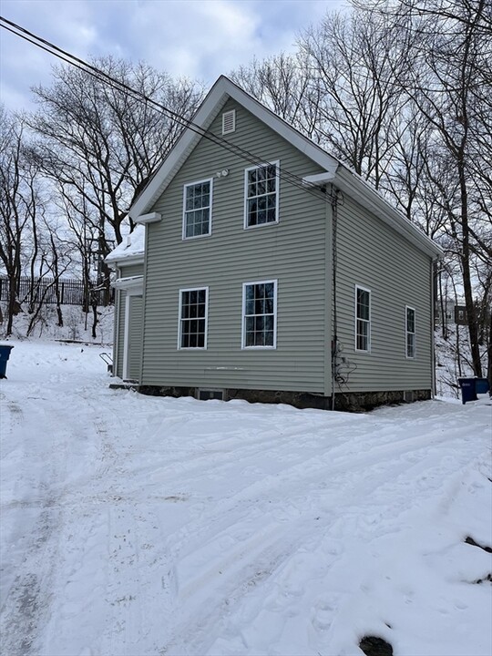 39 Van Buren St in Canton, MA - Building Photo