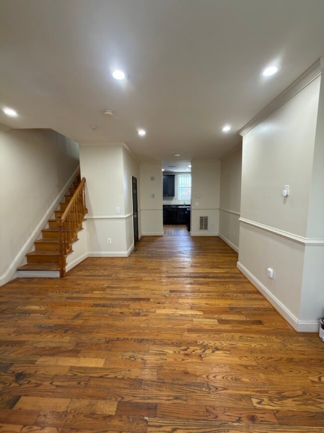 1727 New Jersey Ave NW in Washington, DC - Building Photo - Building Photo