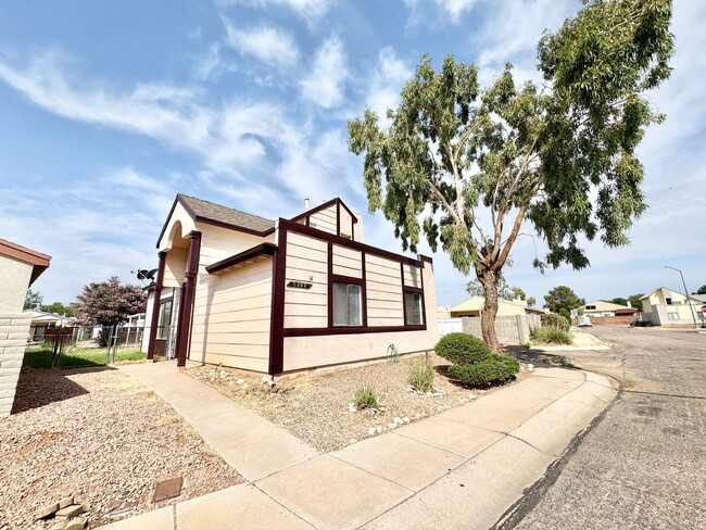 property at 5302 Paseo Cielo
