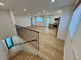 110 Paseo De La Concha, Unit 112 in Redondo Beach, CA - Building Photo