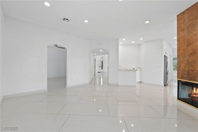 3004 Sun Lake Dr in Las Vegas, NV - Building Photo - Building Photo