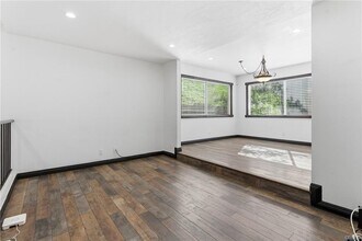 26128 Alizia Canyon Dr in Calabasas, CA - Building Photo - Building Photo