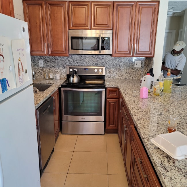 341 Delaware Ave in Fort Lauderdale, FL - Building Photo - Building Photo
