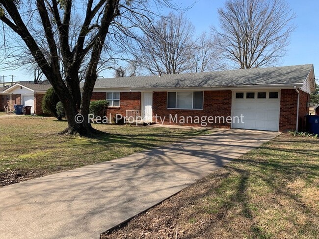 7406 Cypress Ave in Fort Smith, AR - Building Photo - Building Photo
