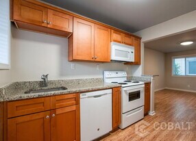 271 Glen Iris Dr NE in Atlanta, GA - Building Photo