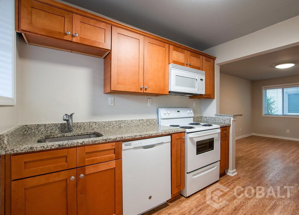 271 Glen Iris Dr NE in Atlanta, GA - Foto de edificio