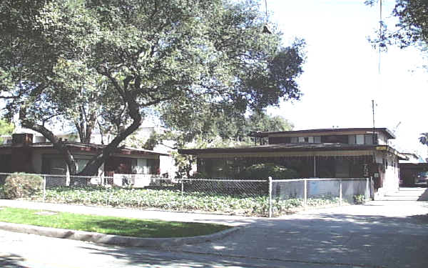 752-760 N Marengo Ave in Pasadena, CA - Building Photo - Building Photo