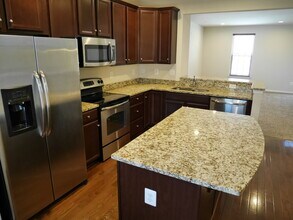 1002 Wisdom Ct in Glen Burnie, MD - Building Photo - Building Photo