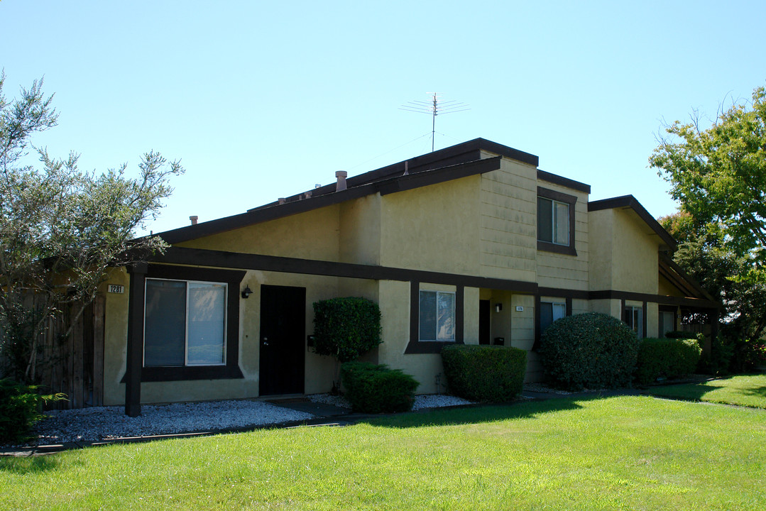 1269 Southwest Blvd in Rohnert Park, CA - Building Photo