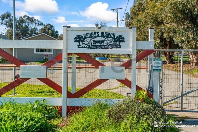 3966 Dyer Rd in Livermore, CA - Building Photo - Building Photo