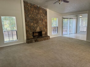 Room in House on Beethoven Cir in Riverdale, GA - Building Photo - Building Photo
