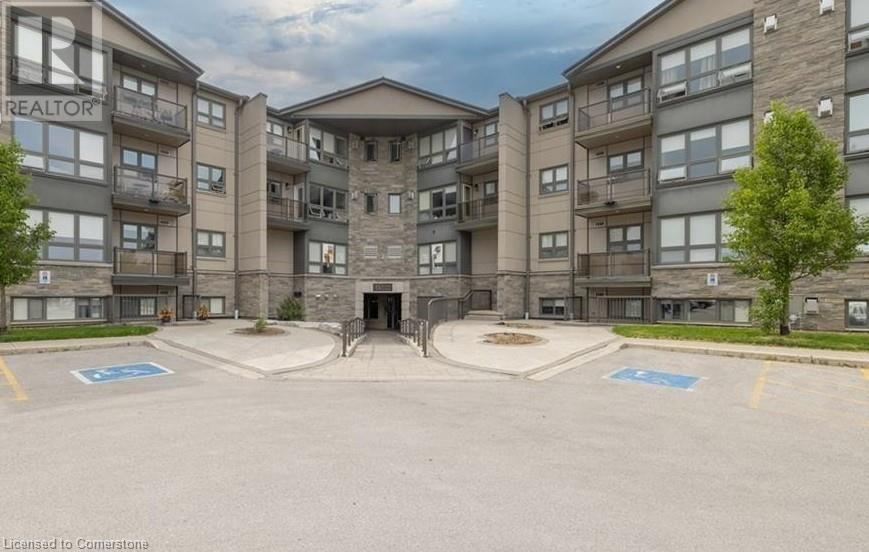 15 Jacksway Crescent in London, ON - Building Photo