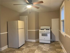 253 N Main St in Naugatuck, CT - Building Photo - Building Photo