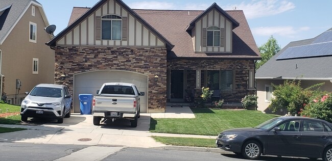 property at 10415 N Tamarack Way