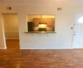 715 Wolftrap Ln in Virginia Beach, VA - Building Photo - Building Photo