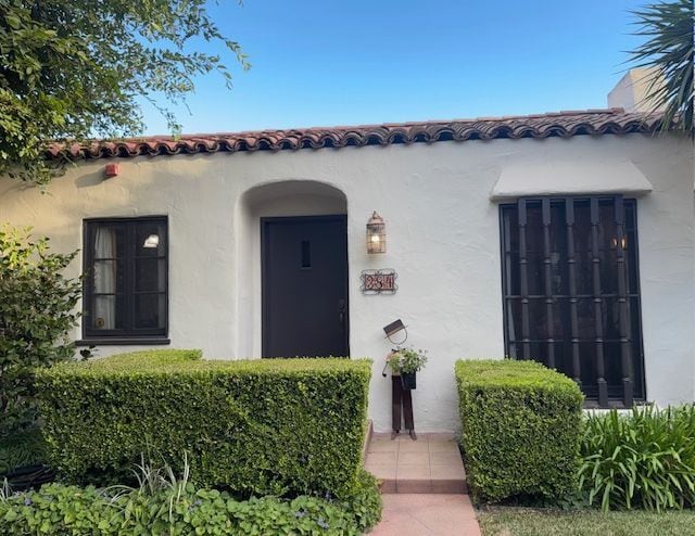 384 S Marengo Ave in Pasadena, CA - Building Photo