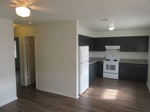 2814 N Panama Ave in Panama City, FL - Building Photo - Building Photo