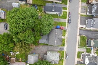 8 Chestnut St in Middletown, NY - Building Photo - Building Photo