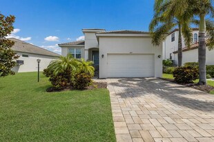 5827 Inspiration Terrace in Bradenton, FL - Building Photo