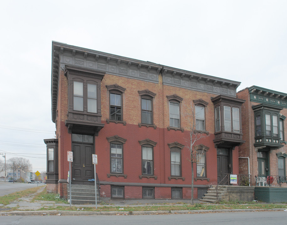 503-505 Fifth Ave in Troy, NY - Foto de edificio