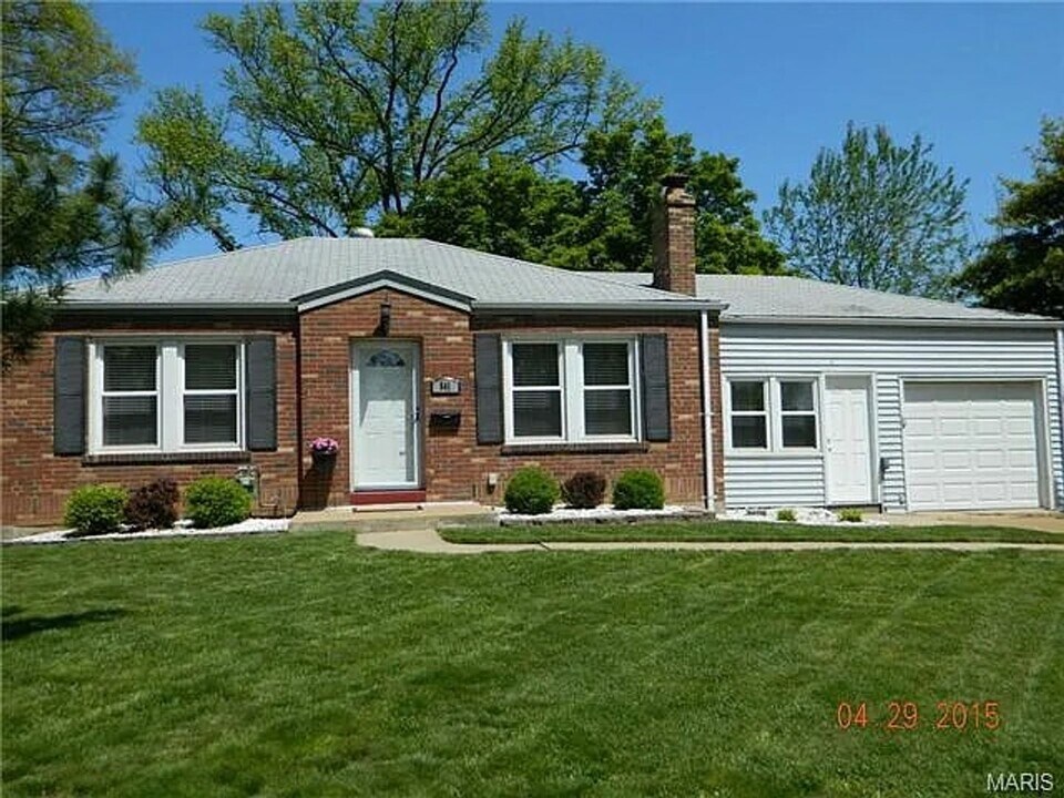 541 W Rose Hill Ave in St. Louis, MO - Building Photo