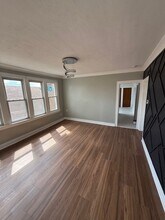 8204 S Elizabeth St in Chicago, IL - Building Photo - Building Photo