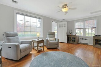 71 Cox Ave in Armonk, NY - Building Photo - Building Photo