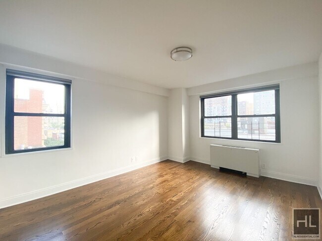 East 88 Street in New York, NY - Building Photo - Building Photo