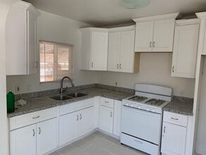 5056 Jurupa Ave in Riverside, CA - Building Photo - Building Photo