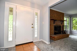 2062 Farragut Dr in Stafford, VA - Foto de edificio - Building Photo