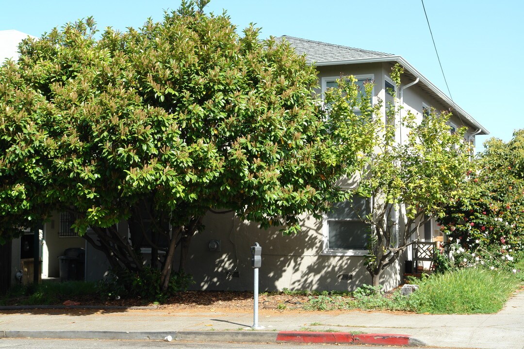 2145-2151 Dwight Way in Berkeley, CA - Building Photo