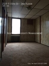 2135 S 15th St-Unit -2nd Floor in Philadelphia, PA - Foto de edificio - Building Photo