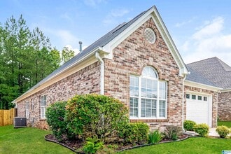 180 Steeplechase Ct in Pell City, AL - Building Photo - Building Photo