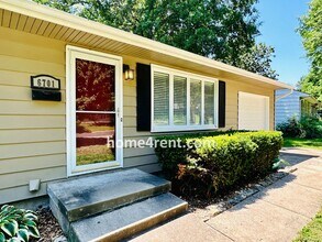 6701 W 76th Terrace in Overland Park, KS - Building Photo - Building Photo