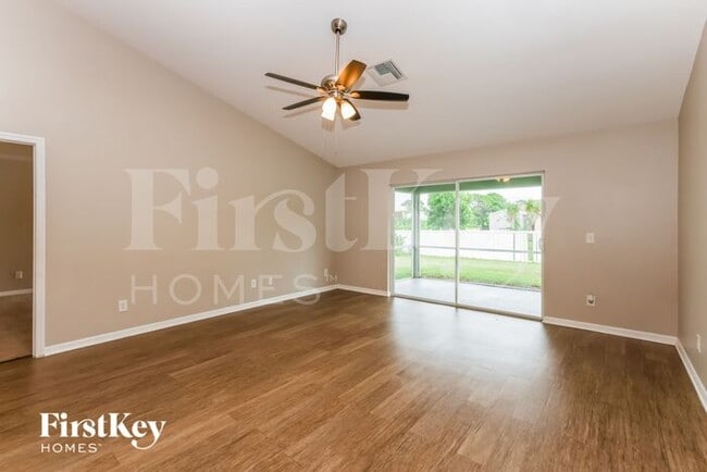 4105 NE 10th Ave in Cape Coral, FL - Building Photo - Building Photo