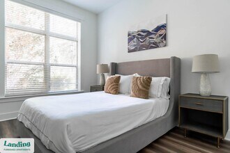 2101 Lakeside Lofts Cir in Cary, NC - Building Photo - Building Photo