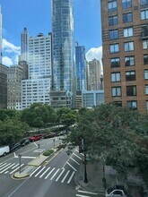 2 S End Ave in New York, NY - Foto de edificio - Building Photo