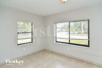4260 SW 18th St in Fort Lauderdale, FL - Building Photo - Building Photo