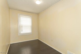 2669 W 41st St in Cleveland, OH - Foto de edificio - Building Photo