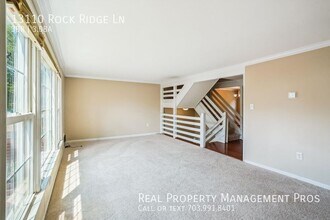 13110 Rock Ridge Ln in Woodbridge, VA - Foto de edificio - Building Photo