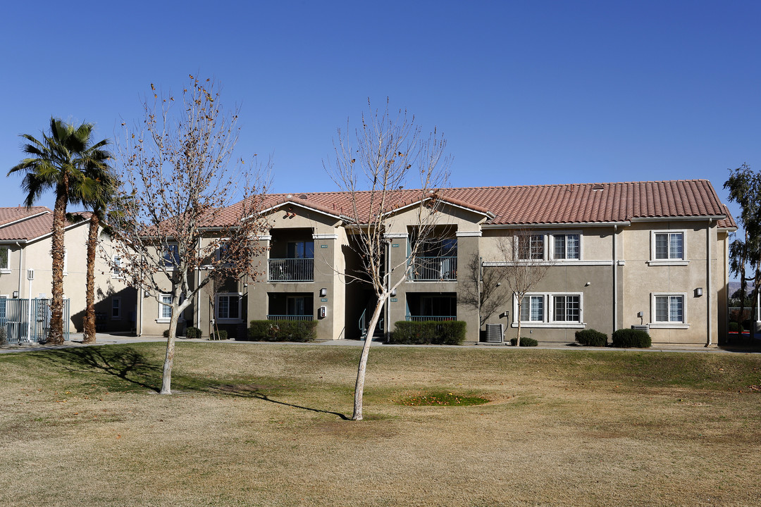 Las Flores Coachella in Coachella, CA - Building Photo