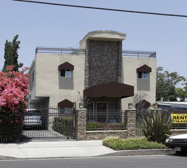11523 Hatteras St in North Hollywood, CA - Foto de edificio - Building Photo