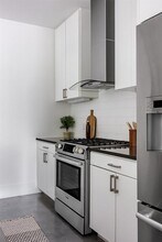 1811 Justin Ln in Austin, TX - Building Photo - Building Photo