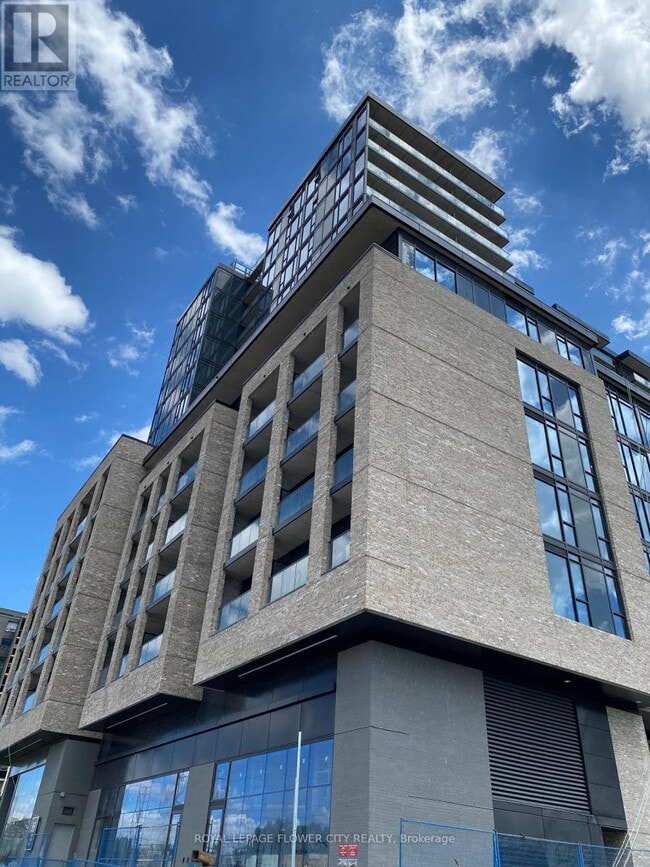 property at 86-486 Dundas St E