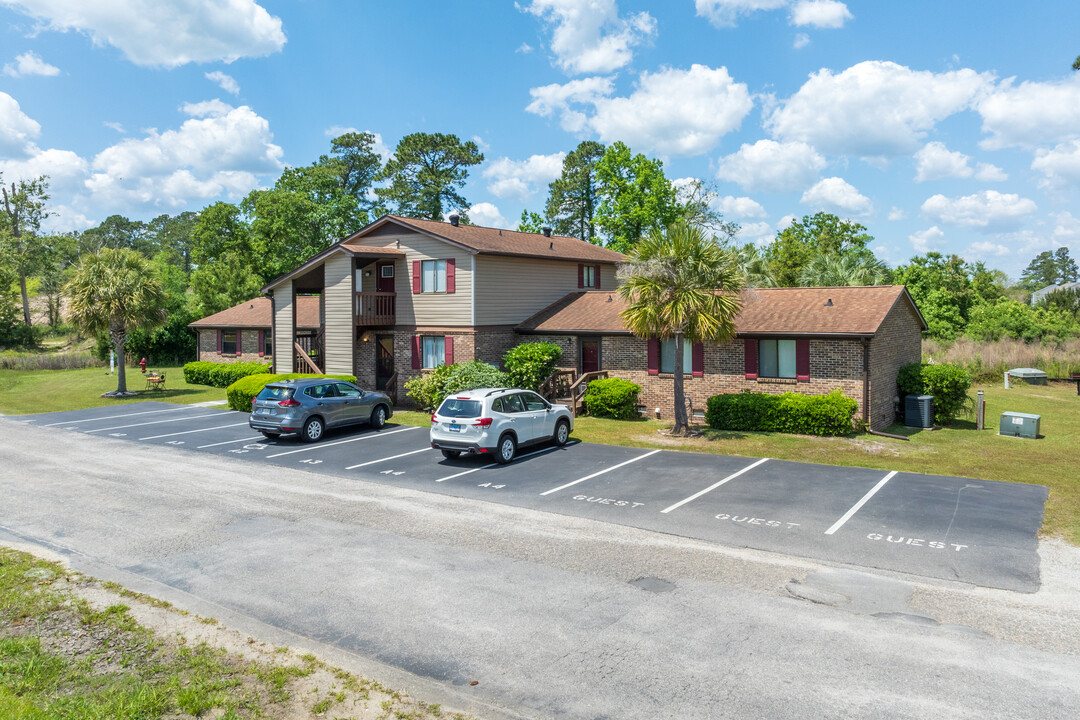 Island Green in Myrtle Beach, SC - Building Photo