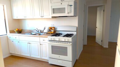 2848 Morningside St, Unit Paradise Hills Living in San Diego, CA - Building Photo - Building Photo