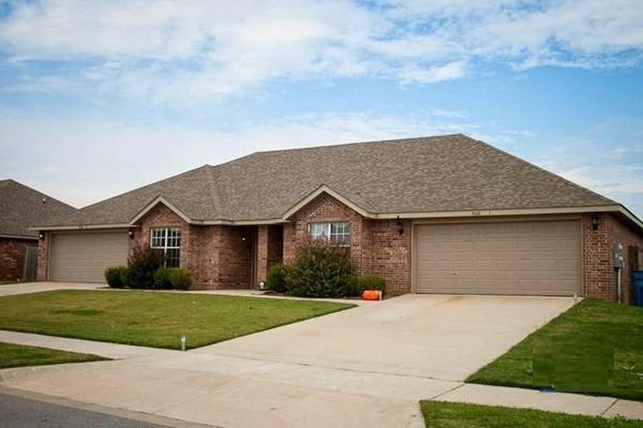 1002 SW Quartz Rd in Bentonville, AR - Foto de edificio