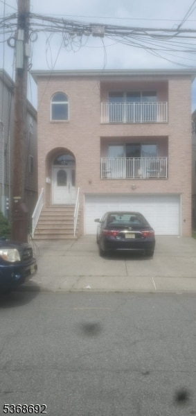 property at 248 N 10th St