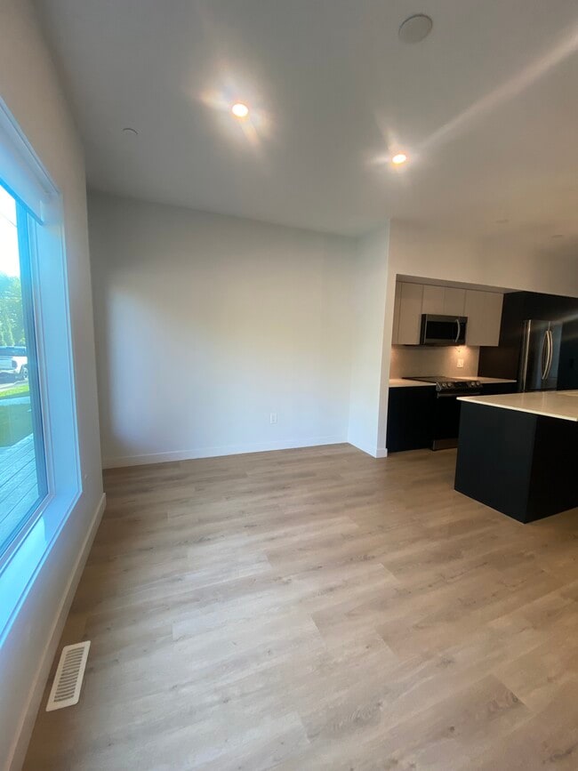 3002-3027 27 St SW in Calgary, AB - Building Photo - Building Photo